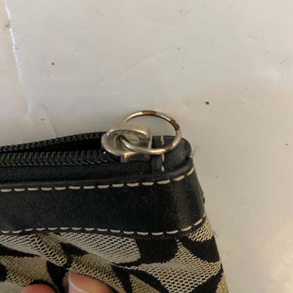 Coach Signature Canvas Wristlet Pouch – Black & Khaki Zip Clutch - Picture 6 of 10